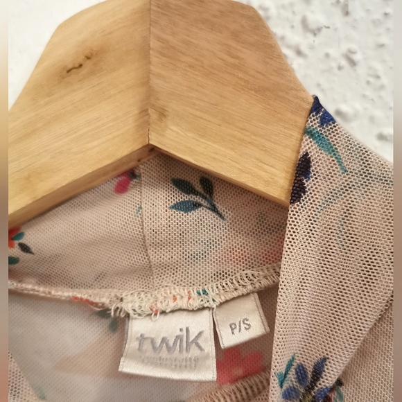 4/20$🌸🌼 Simons Long sleeves shirt 🌸🌼 - Picture 4 of 5